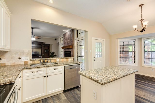 207 Audubon Woods Court, Richwood, TX 77531