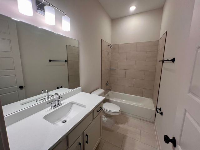 4845 ZANDER LN, Collierville, TN 38017