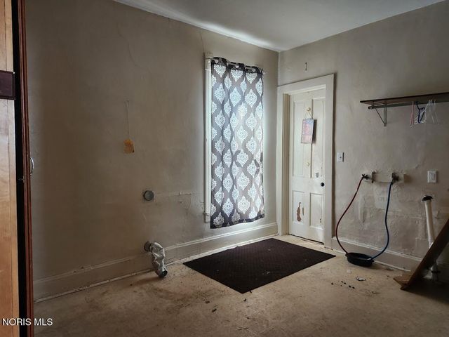 231 W Chestnut Street, Wauseon, OH 43567