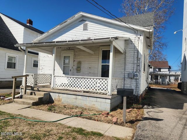 231 W Chestnut Street, Wauseon, OH 43567