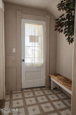 231 W Chestnut Street, Wauseon, OH 43567