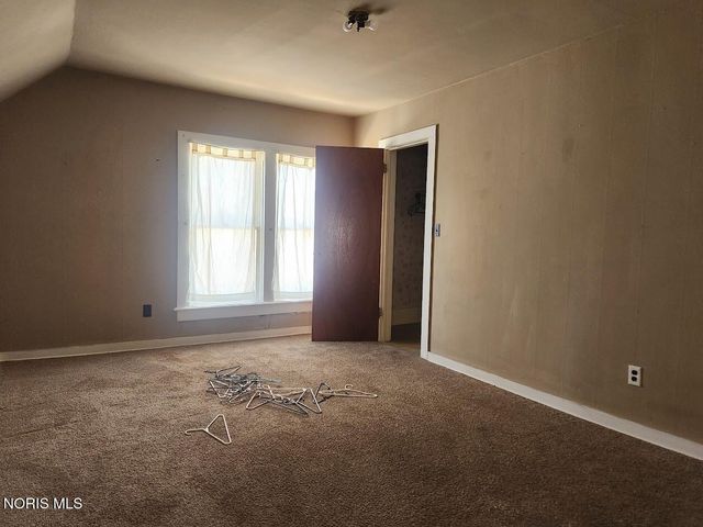 231 W Chestnut Street, Wauseon, OH 43567