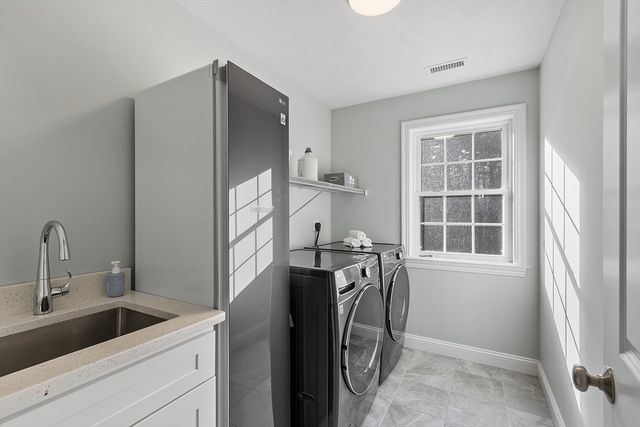 27 Spring Road, Westborough, MA 01581