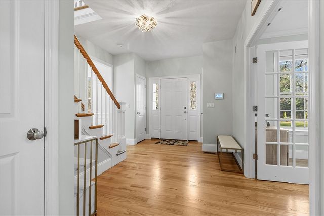 27 Spring Road, Westborough, MA 01581