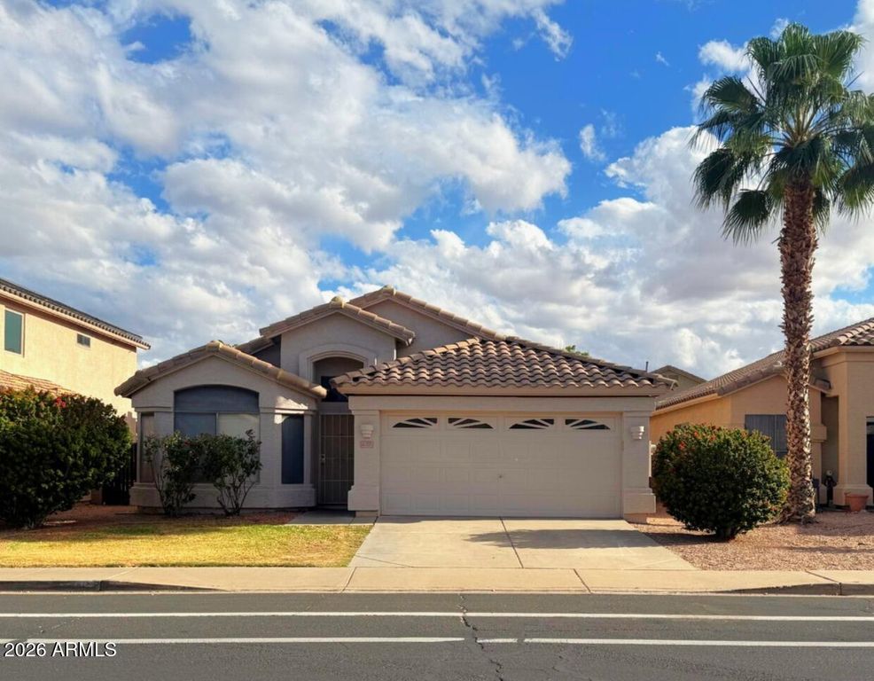 4707 E FRYE Road, Phoenix, AZ 85048