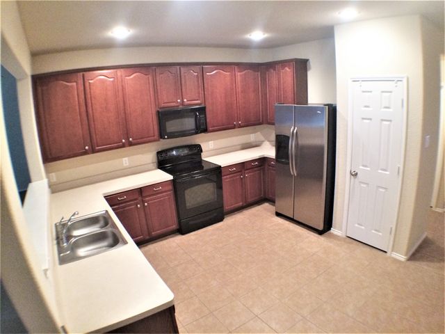 5204 Pebble Beach Trail, Denton, TX 76208