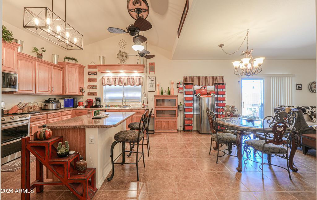 Image 14 of property listing at 3461 N EXCALIBUR Place, Casa Grande, AZ 85122