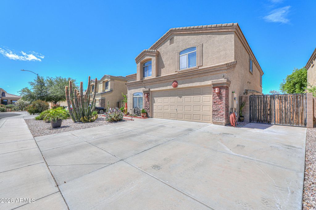 Image 5 of property listing at 3461 N EXCALIBUR Place, Casa Grande, AZ 85122