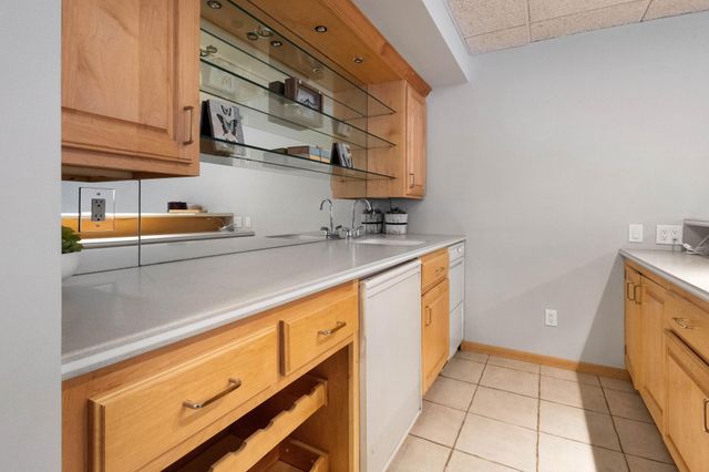 2700 Olde Wood Court, Minnetonka, MN 55391