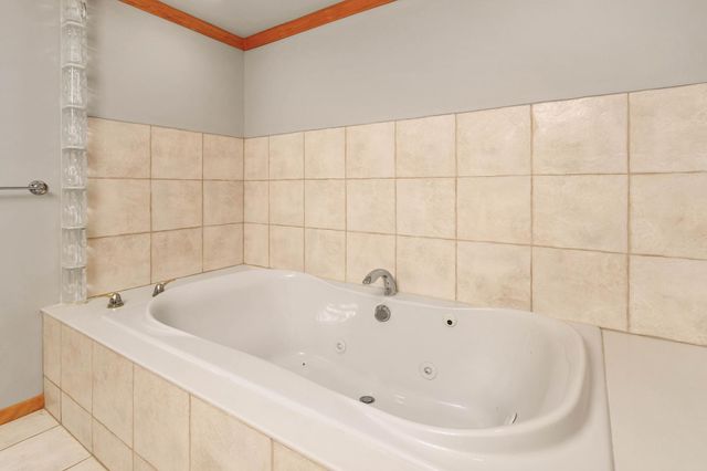 2700 Olde Wood Court, Minnetonka, MN 55391