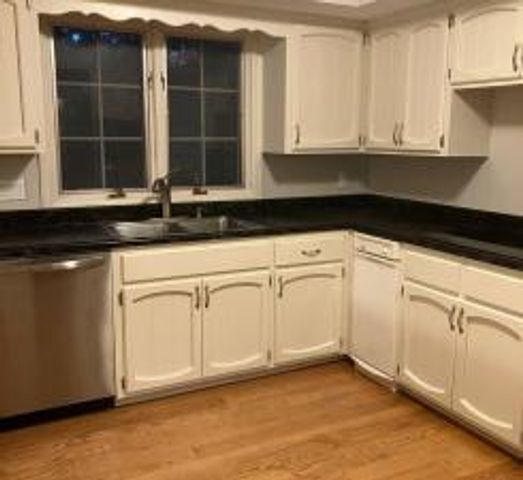 2700 Olde Wood Court, Minnetonka, MN 55391