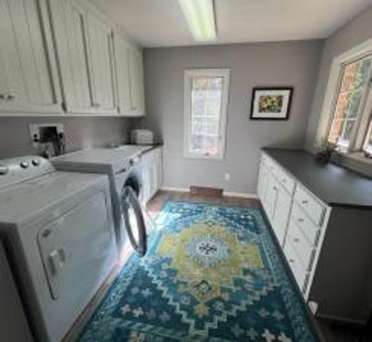 2700 Olde Wood Court, Minnetonka, MN 55391