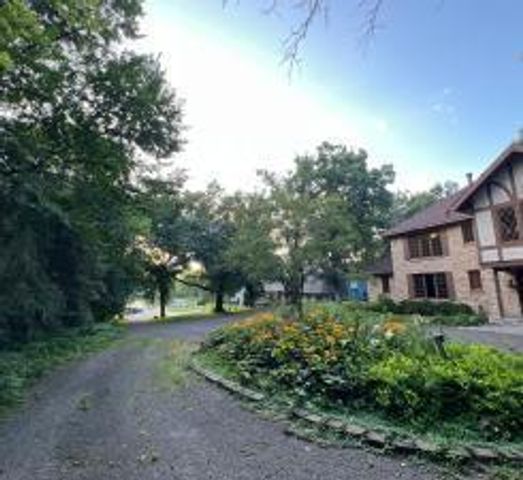 2700 Olde Wood Court, Minnetonka, MN 55391