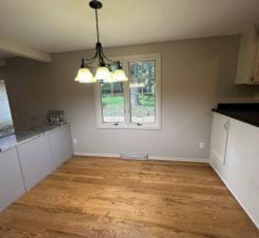 2700 Olde Wood Court, Minnetonka, MN 55391