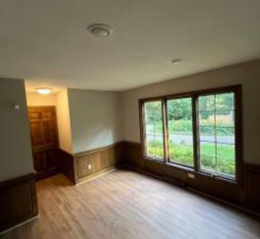 2700 Olde Wood Court, Minnetonka, MN 55391