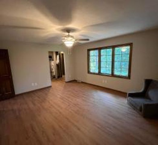 2700 Olde Wood Court, Minnetonka, MN 55391