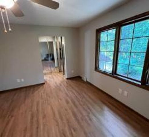 2700 Olde Wood Court, Minnetonka, MN 55391