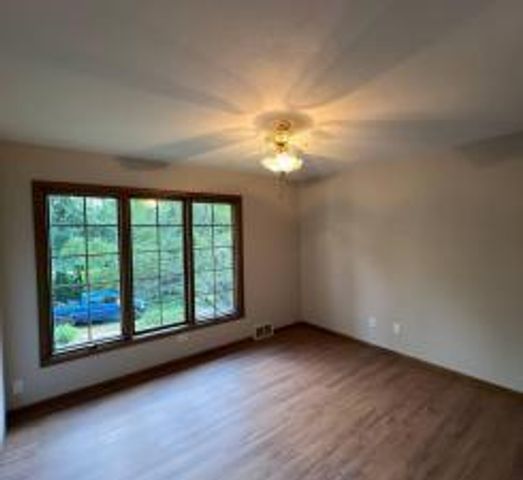 2700 Olde Wood Court, Minnetonka, MN 55391