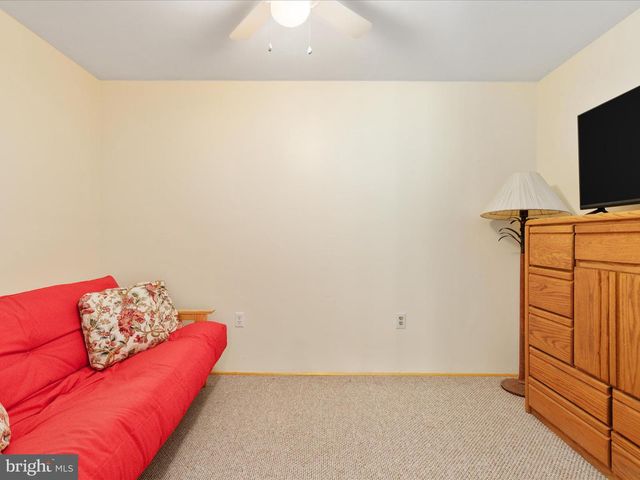 861 BATTLEFIELD BLUFF DR, New Market, VA 22844
