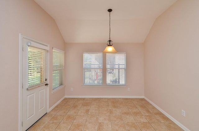 18323 S Elizabeth Shore Loop, Cypress, TX 77433