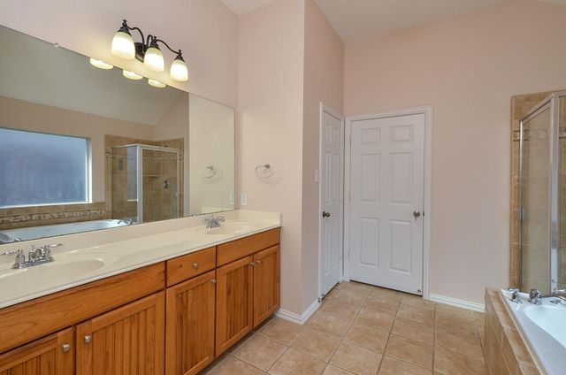 18323 S Elizabeth Shore Loop, Cypress, TX 77433