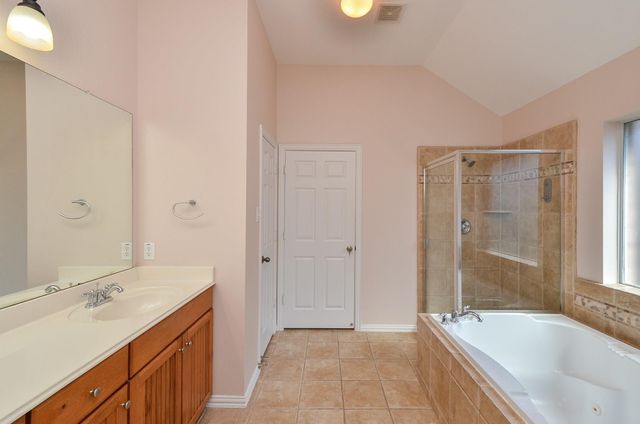 18323 S Elizabeth Shore Loop, Cypress, TX 77433