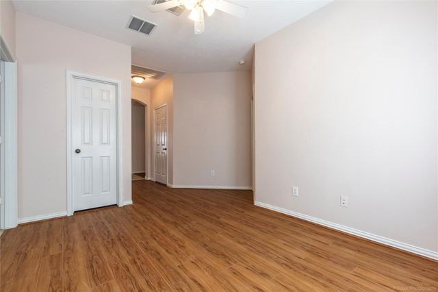 18323 S Elizabeth Shore Loop, Cypress, TX 77433