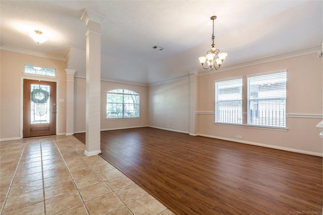 18323 S Elizabeth Shore Loop, Cypress, TX 77433