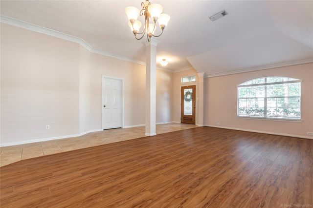 18323 S Elizabeth Shore Loop, Cypress, TX 77433