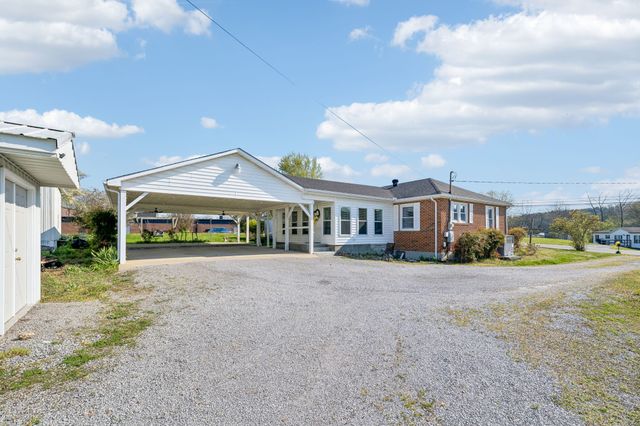 247 Edgewood St, Alexandria, TN 37012