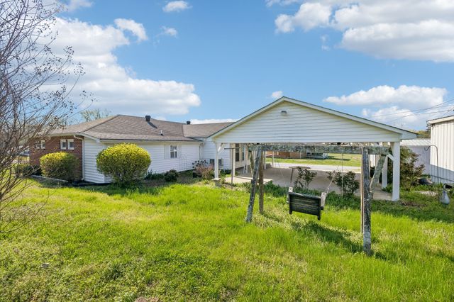 247 Edgewood St, Alexandria, TN 37012