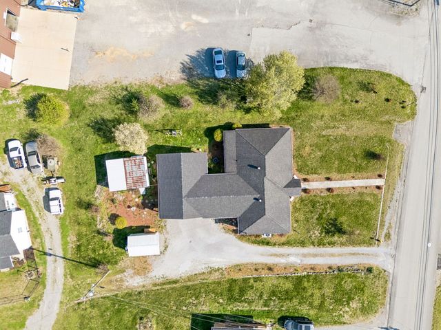 247 Edgewood St, Alexandria, TN 37012