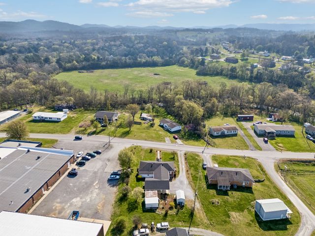 247 Edgewood St, Alexandria, TN 37012