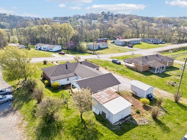 247 Edgewood St, Alexandria, TN 37012