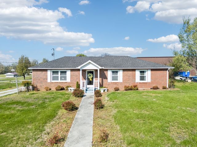 247 Edgewood St, Alexandria, TN 37012