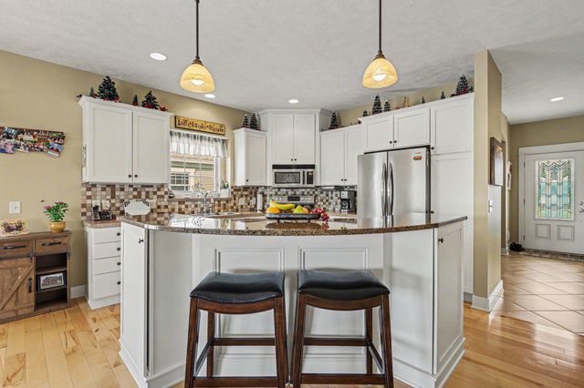 6011 Elmwood Lake Drive, City Of Hudsonville, MI 49426