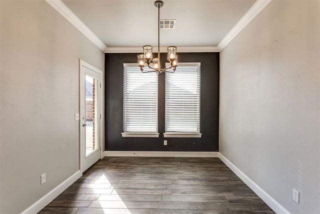 10812 NW 28th Street, Yukon, OK 73099