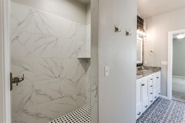 10812 NW 28th Street, Yukon, OK 73099