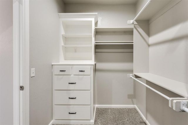 10812 NW 28th Street, Yukon, OK 73099