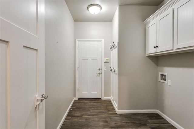 10812 NW 28th Street, Yukon, OK 73099