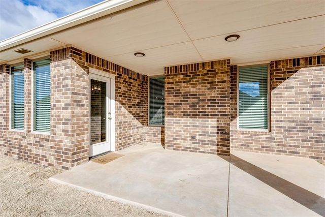 10812 NW 28th Street, Yukon, OK 73099