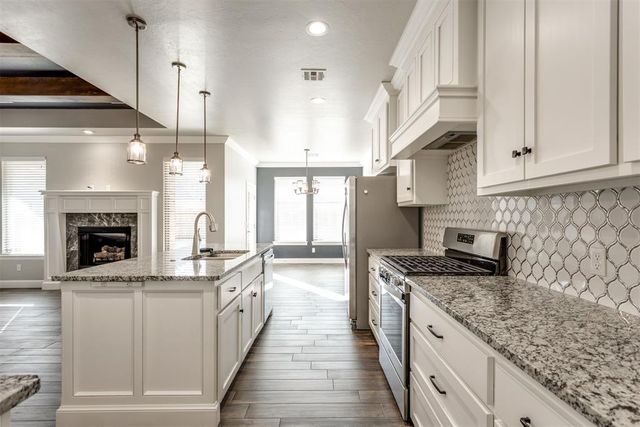 10812 NW 28th Street, Yukon, OK 73099