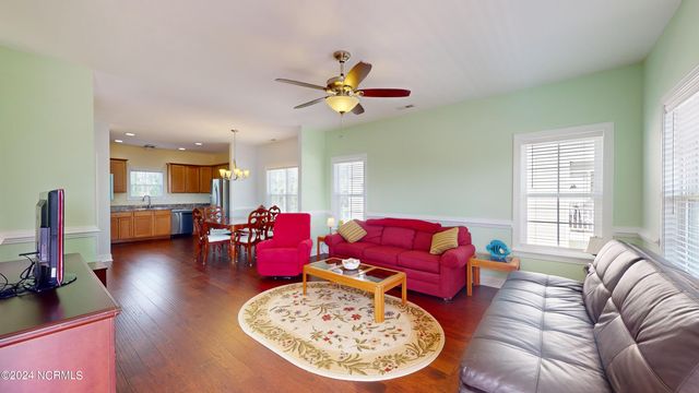 250 Riverside Drive, Sneads Ferry, NC 28460