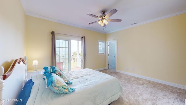 250 Riverside Drive, Sneads Ferry, NC 28460
