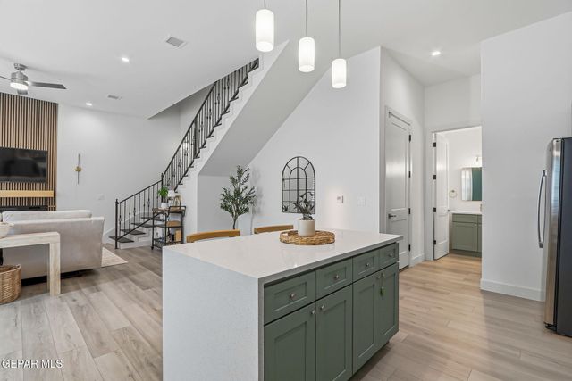 201 Desert Pass Street 8, El Paso, TX 79912