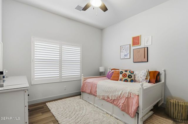 201 Desert Pass Street 8, El Paso, TX 79912