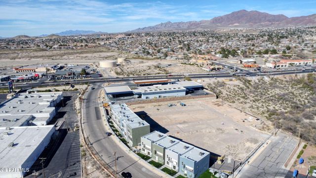 201 Desert Pass Street 8, El Paso, TX 79912