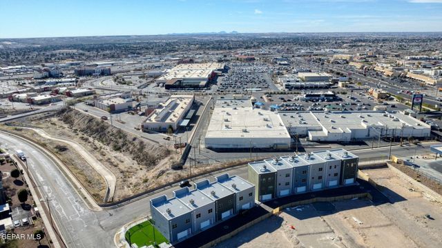 201 Desert Pass Street 8, El Paso, TX 79912