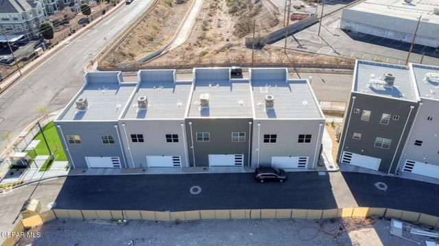 201 Desert Pass Street 8, El Paso, TX 79912