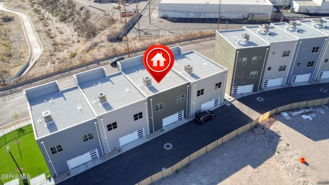 201 Desert Pass Street 8, El Paso, TX 79912